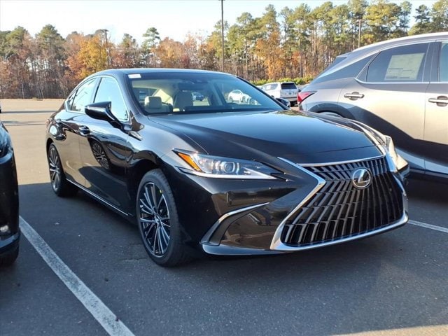 2025 Lexus ES 350's photo
