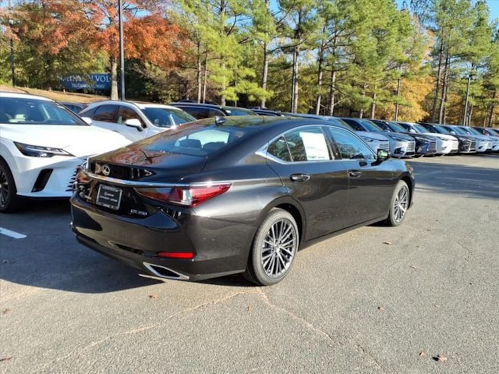 New 2025 Lexus ES 350 4-DOOR SEDAN