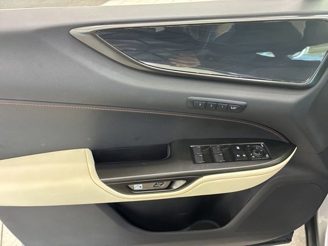 2022 Lexus NX 250 - Photo 15