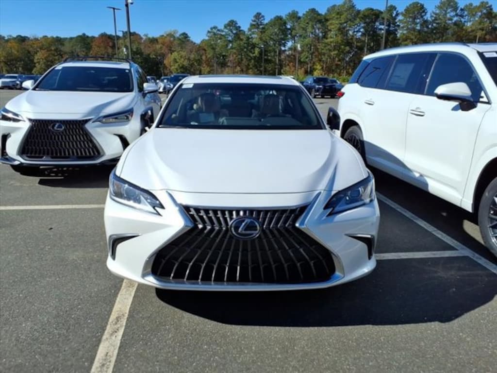 New 2025 Lexus ES 350 4-DOOR SEDAN