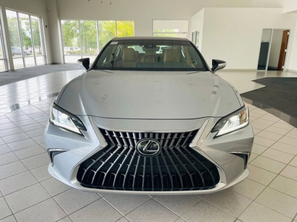 Used 2023 Lexus ES 350 Sedan