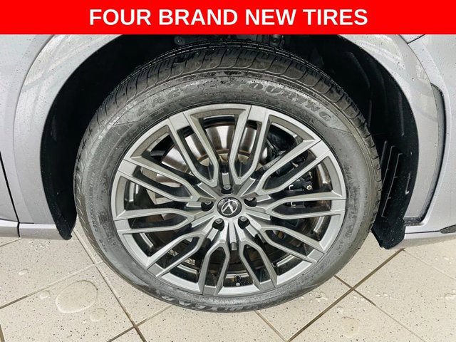 2023 Lexus RX 500h F SPORT Performance photo 3