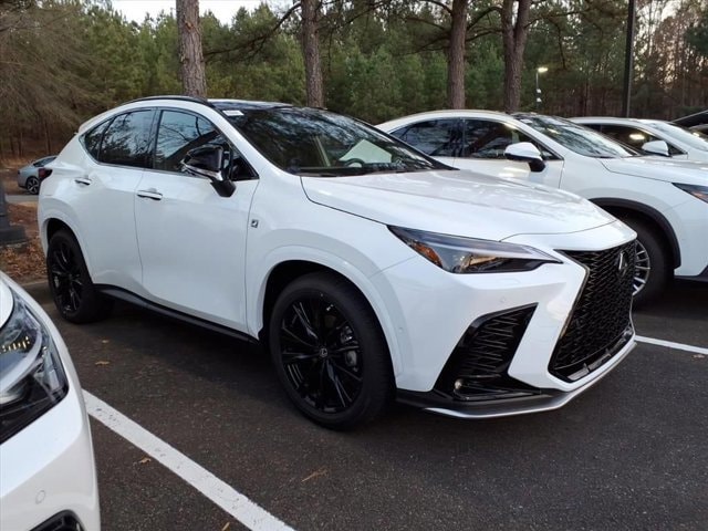 2026 Lexus NX PHEV 450h+'s photo