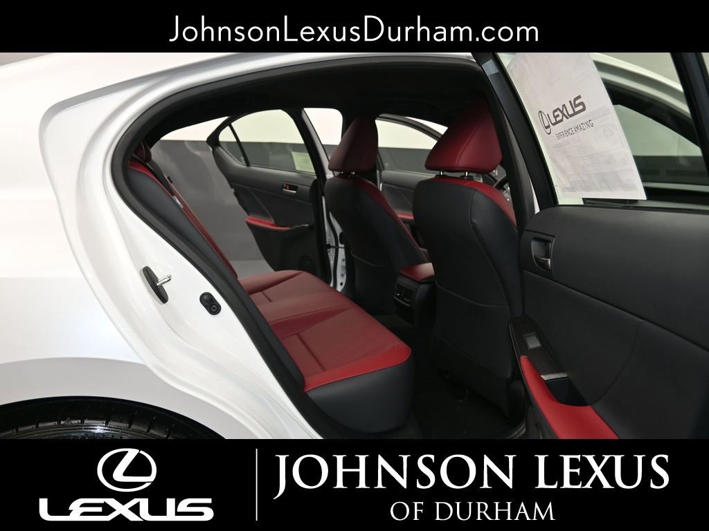 2025 Lexus IS 300 - Photo 13