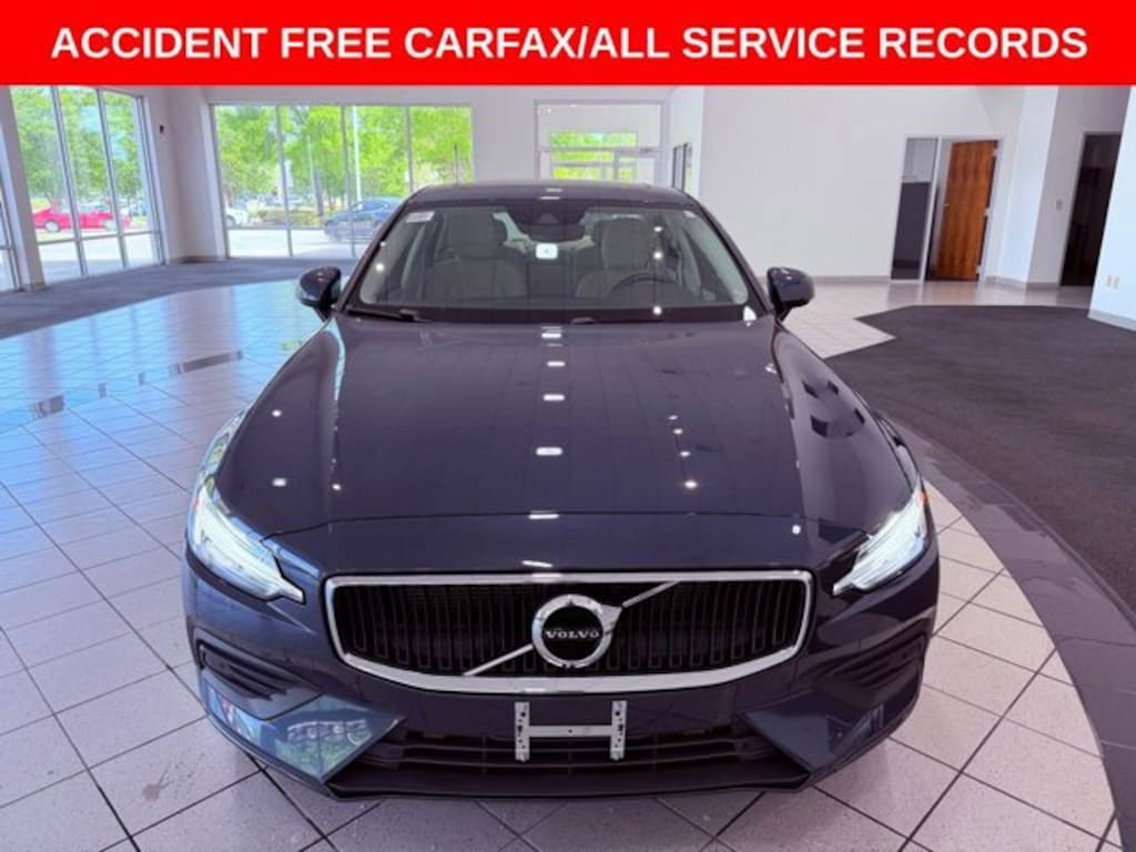 Used 2020 Volvo S60 T5 Momentum Sedan