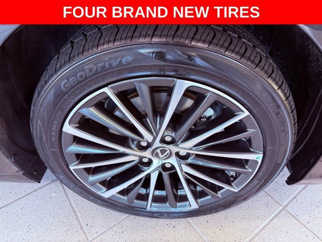 2024 Lexus ES 300h Base photo 4