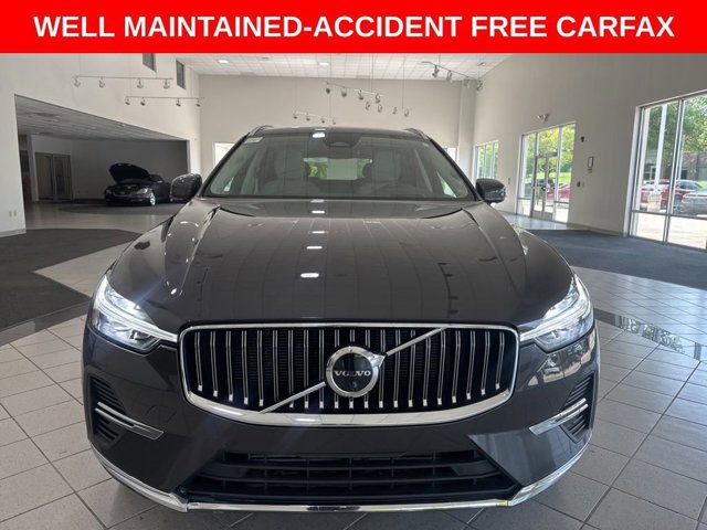 2022 Volvo XC60 Recharge Hybrid T8 Inscription photo 2