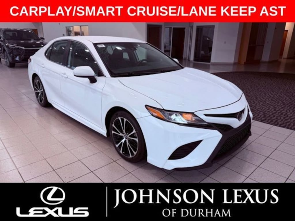 Used 2020 Toyota Camry SE Sedan