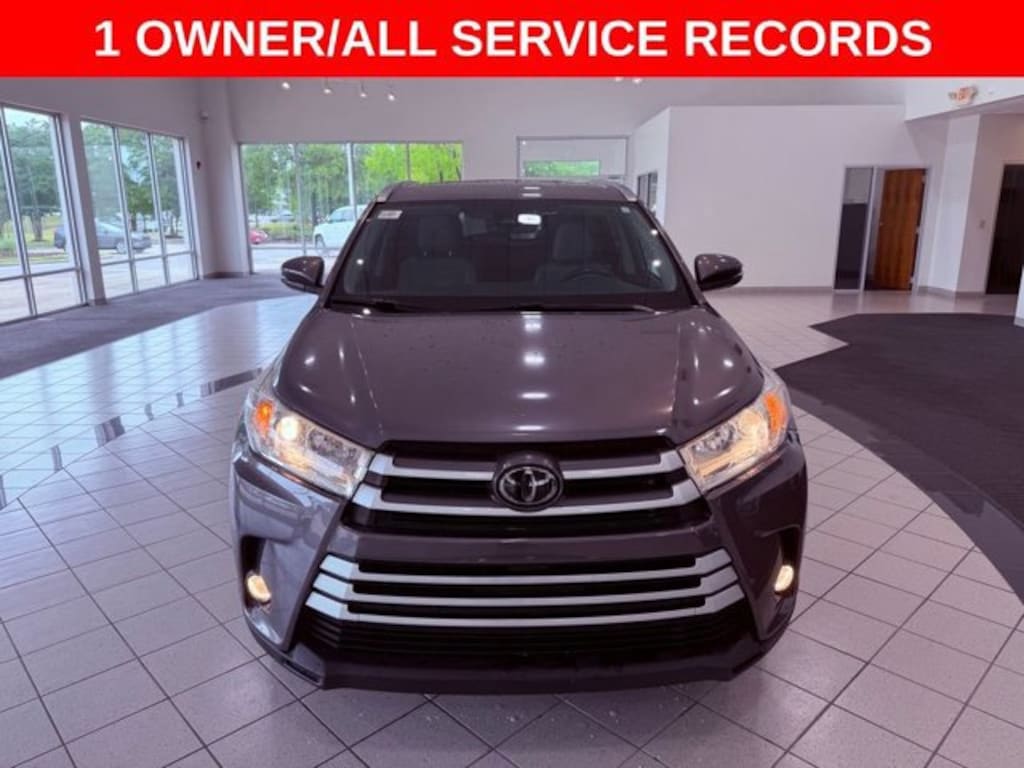 Used 2019 Toyota Highlander XLE V6 SUV