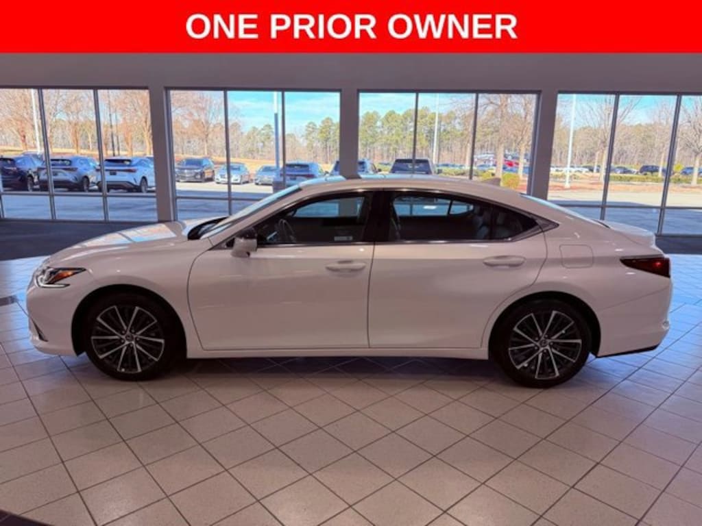 Certified 2025 Lexus ES 350 Base Sedan