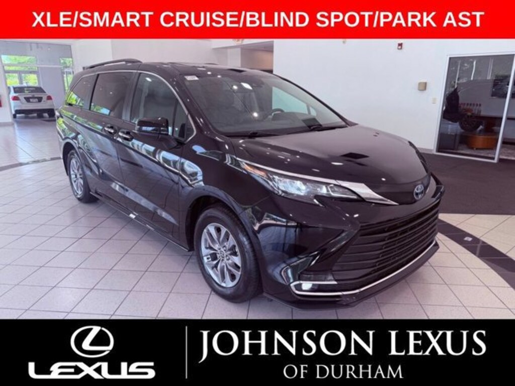 Used 2024 Toyota Sienna XLE 8 Passenger Van Passenger Van