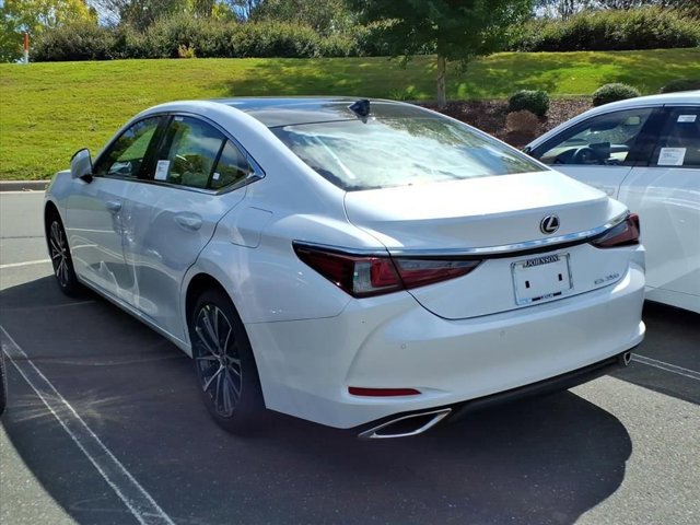 2025 Lexus ES 350 photo 4