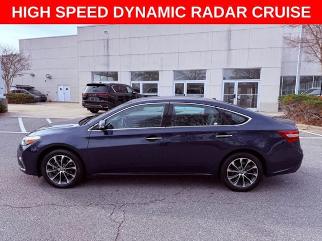Used 2017 Toyota Avalon XLE Sedan