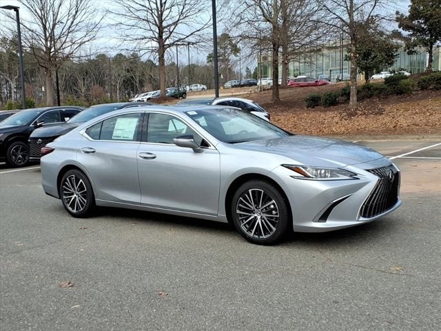 2025 Lexus ES Base's photo