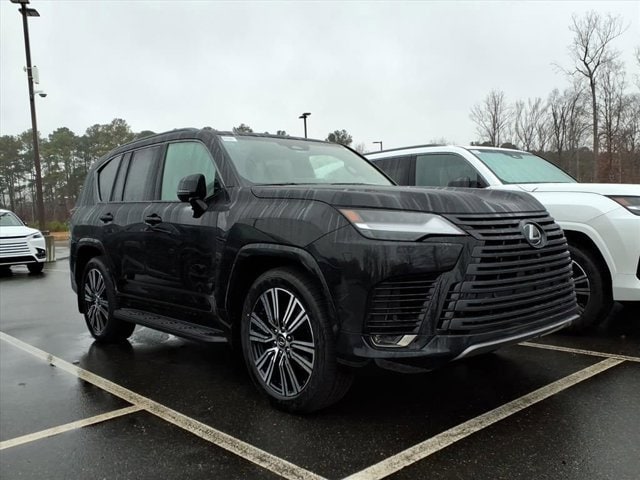 2025 Lexus LX Luxury's photo