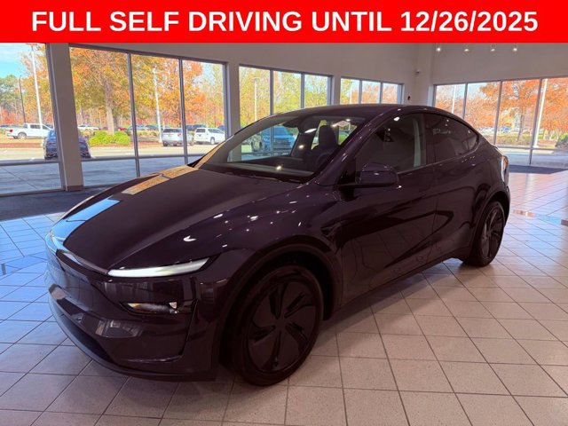 2026 Tesla Model Y photo 3