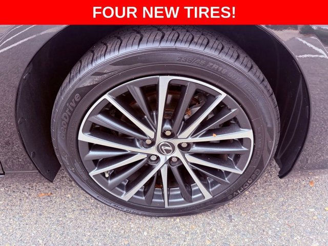 2024 Lexus ES 350 Premium photo 4