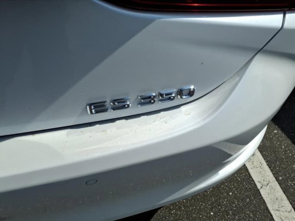 New 2025 Lexus ES 350 4-DOOR SEDAN