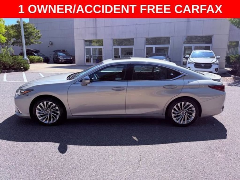 Certified 2022 Lexus ES 300h Ultra Luxury Sedan