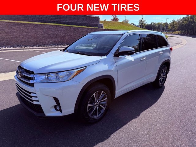Used 2018 Toyota Highlander XLE V6 SUV