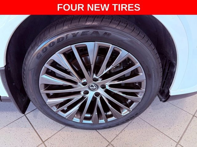 2023 Lexus RX 350 Luxury photo 4