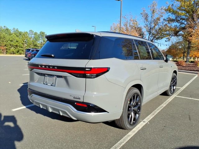 2026 Lexus TX 500h F SPORT Performance Premium photo 3