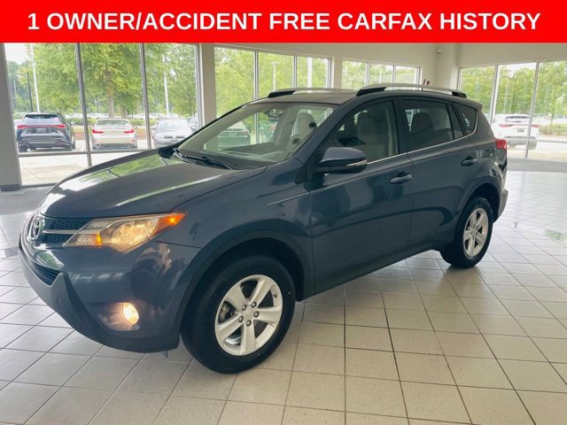 2014 Toyota RAV4 XLE photo 3