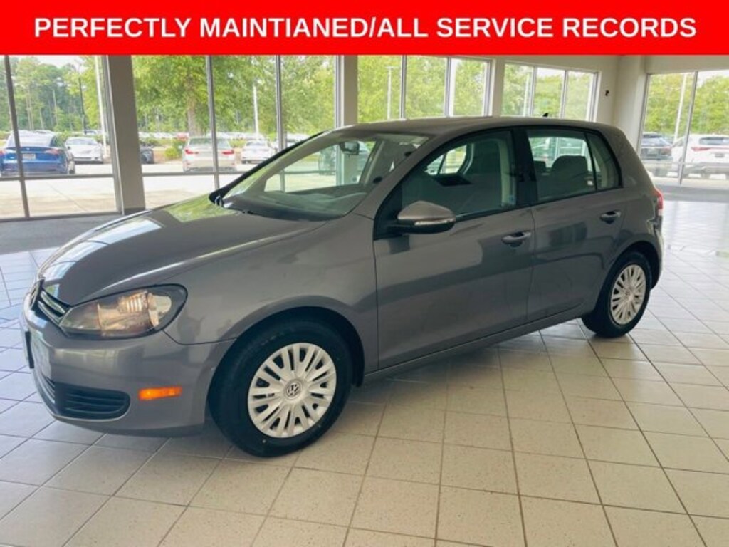 Used 2014 Volkswagen Golf 2.5L w/Convenience Package/Sunroof Hatchback