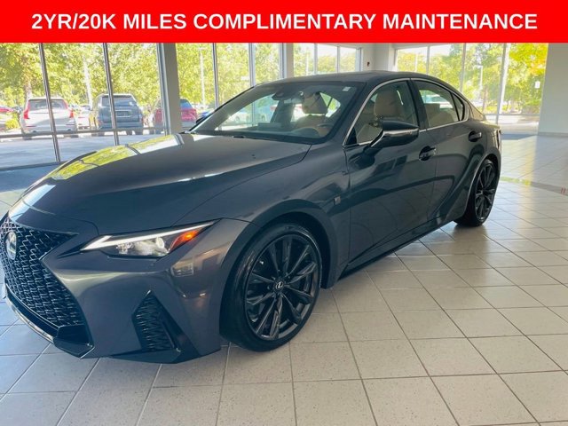 2024 Lexus IS 350 F SPORT photo 3