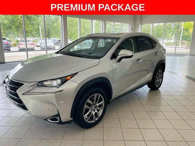 2016 Lexus NX 200t Luxury photo 3