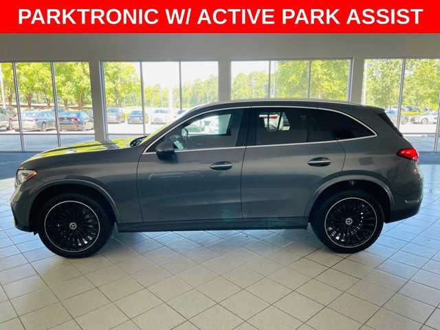 2023 Mercedes Benz GLC 300 AMG photo 4