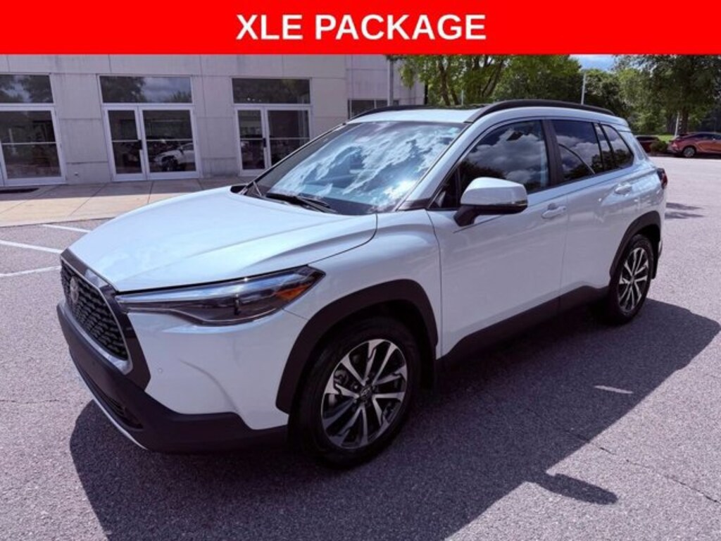 Used 2023 Toyota Corolla Cross XLE SUV