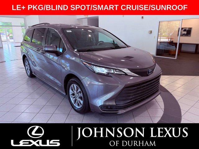 2021 Toyota Sienna LE 8-Passenger Hybrid FWD's photo