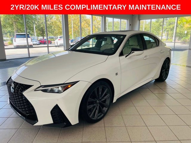 2023 Lexus IS 350 F SPORT photo 3