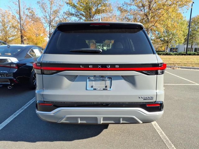 2026 Lexus TX 500h F SPORT Performance Premium photo 4