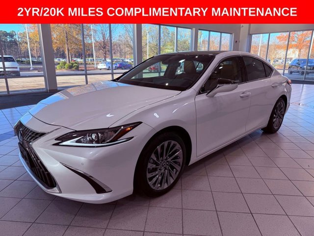 2024 Lexus ES 350 Luxury photo 3
