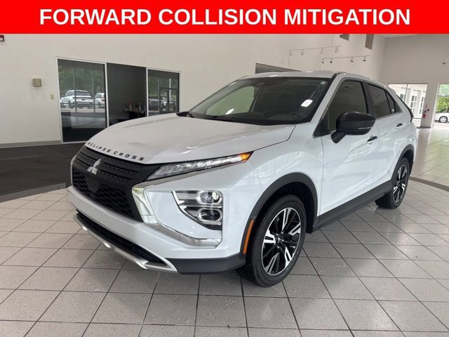 2024 Mitsubishi Eclipse Cross SE photo 2