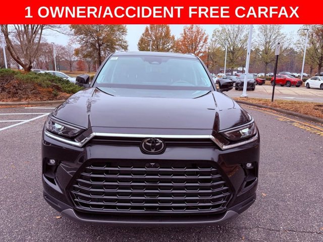 2025 Toyota Grand Highlander Platinum photo 2