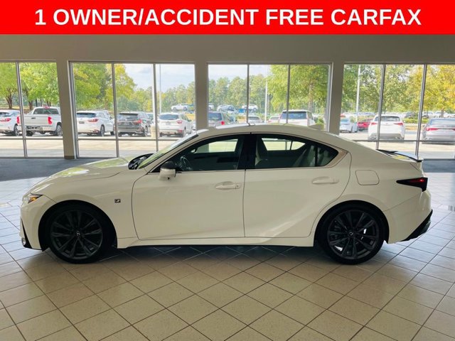 2023 Lexus IS 350 F SPORT photo 4