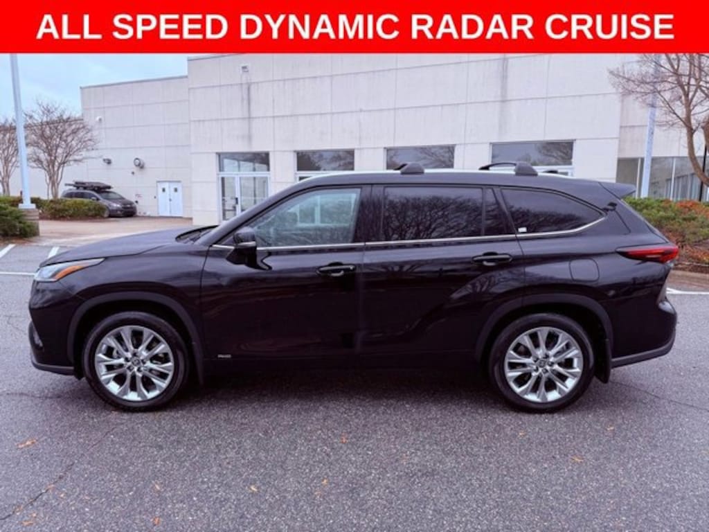 Used 2025 Toyota Highlander Hybrid Limited SUV