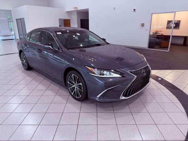 2025 Lexus ES 350 350's photo