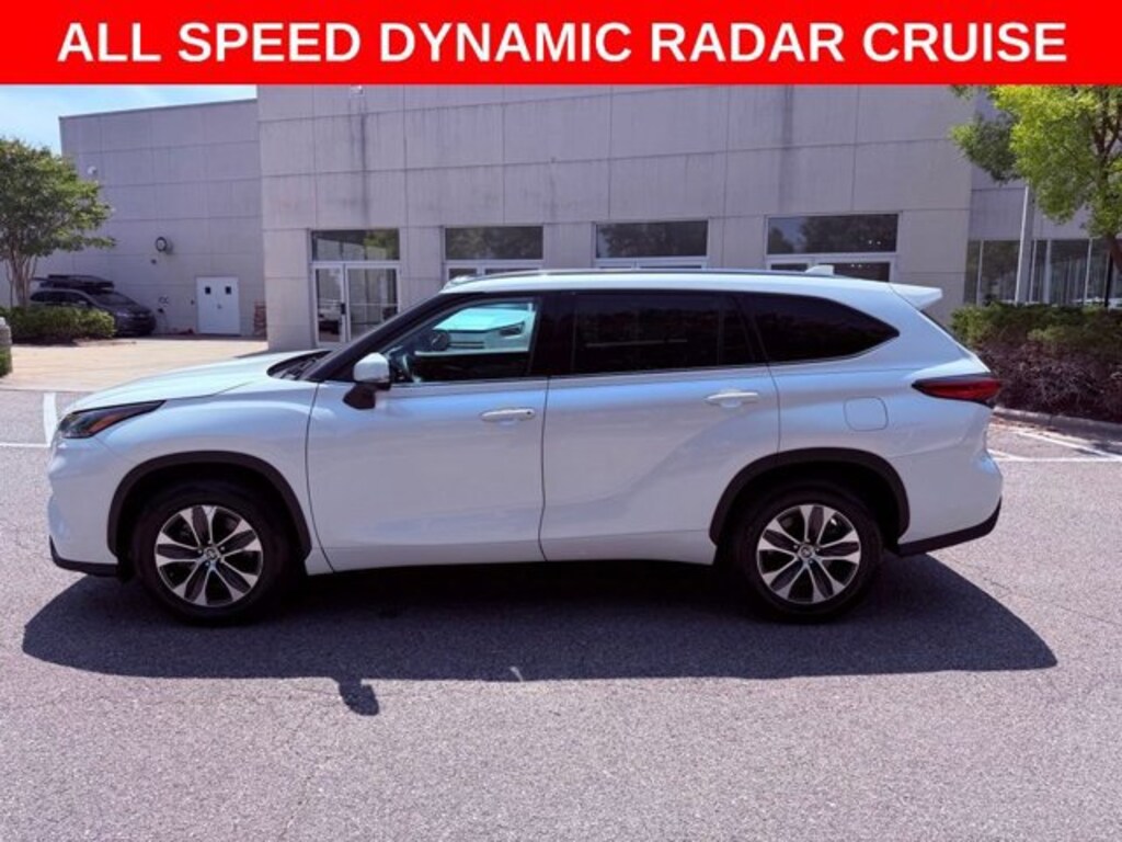 Used 2021 Toyota Highlander XLE SUV