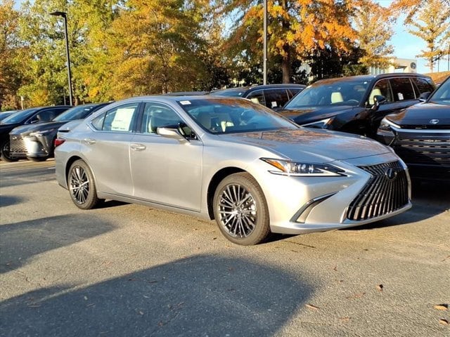 2025 Lexus ES 350's photo