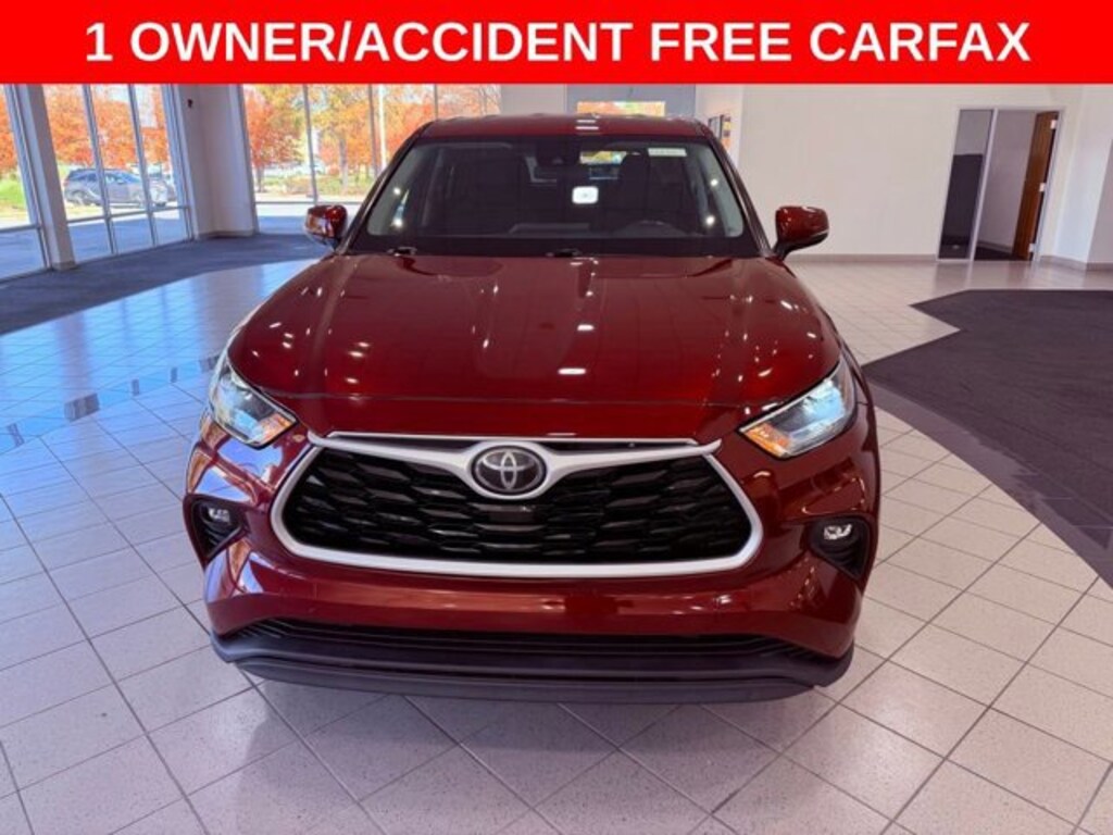 Used 2021 Toyota Highlander LE SUV