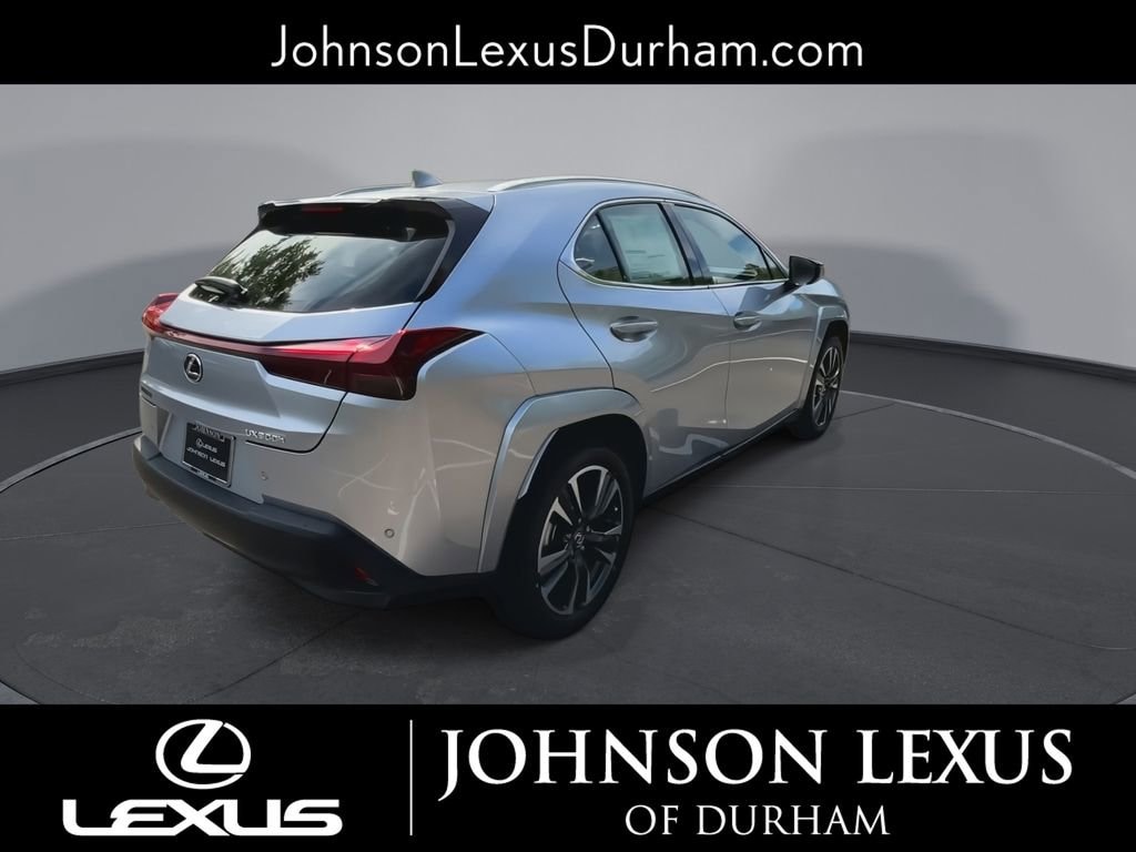 2026 Lexus UX Hybrid 300h Premium - Photo 8