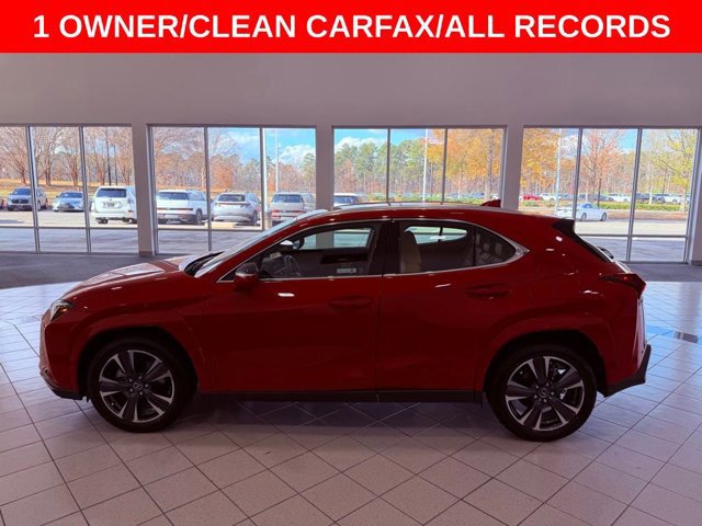 2025 Lexus UX Premium photo 4