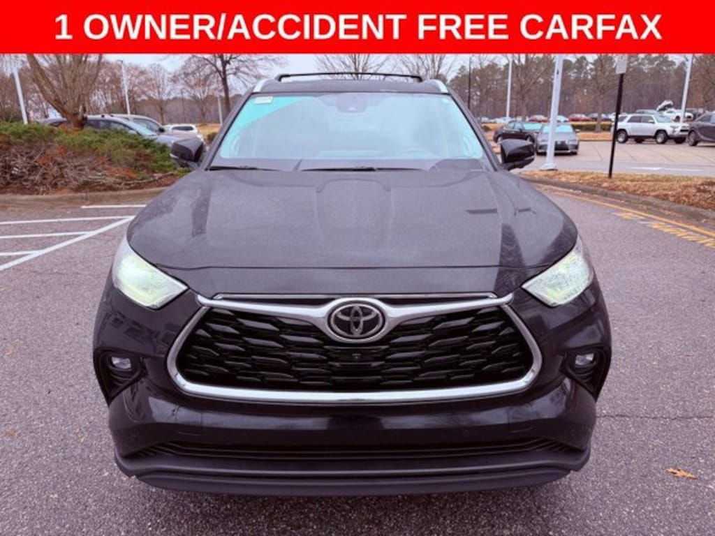 Used 2025 Toyota Highlander Hybrid Limited SUV