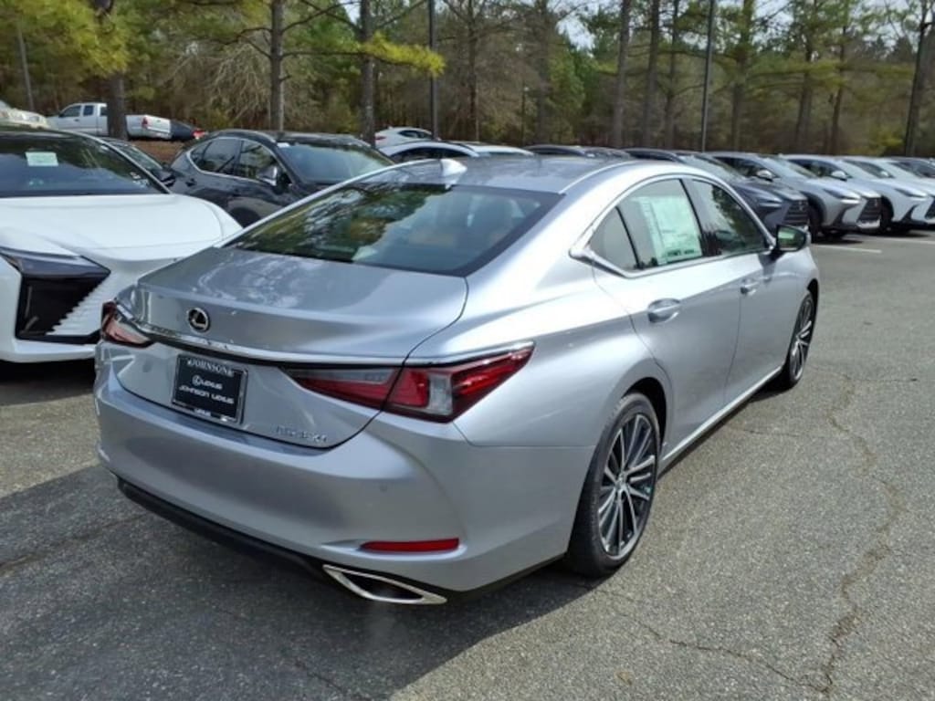 New 2025 Lexus ES 350 4-DOOR SEDAN
