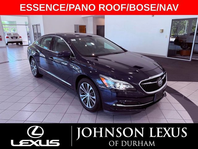 2017 Buick LaCrosse Essence's photo