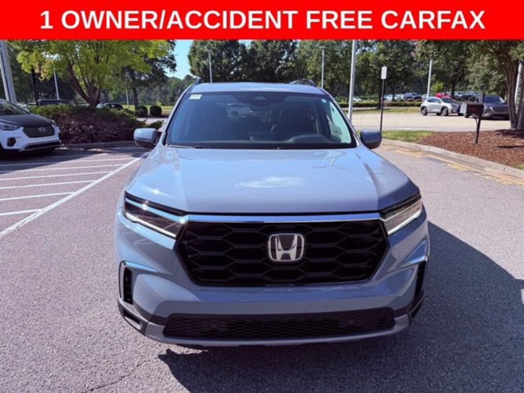 Used 2025 Honda Pilot Touring SUV